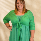 Mannequin portant le bolero Amelie vert italien